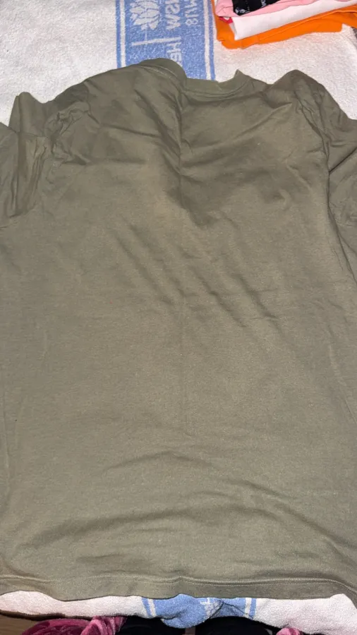 Adidas khaki T shirt Sz M - Photo 4 of 4