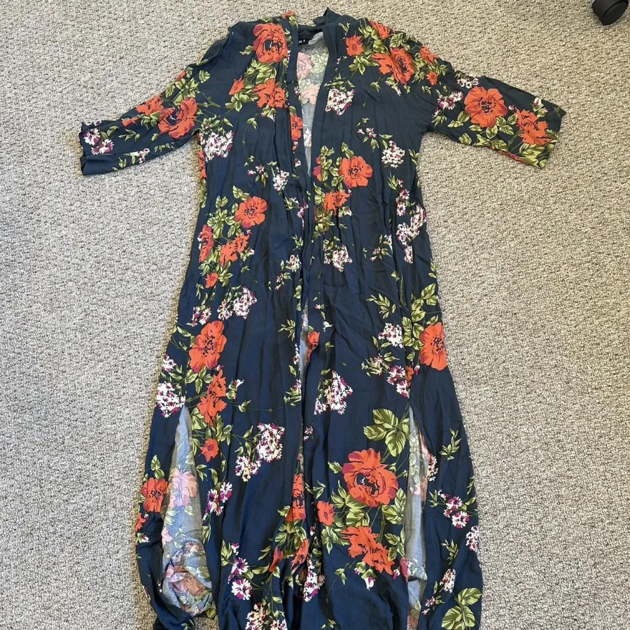 Kivari floral Kimono/jacket - Photo 1 of 1
