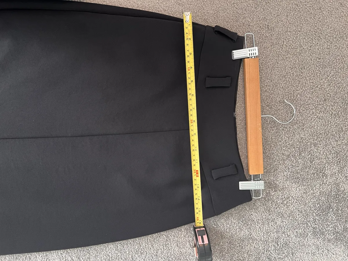 Cue long black work or office skirt - Photo 5 of 10