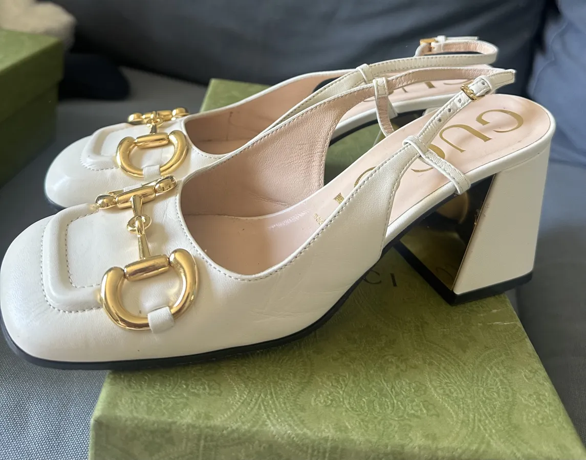 Gucci - Photo 2 of 4