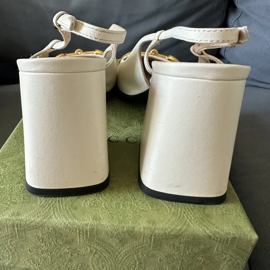 Gucci - Photo 3 of 4