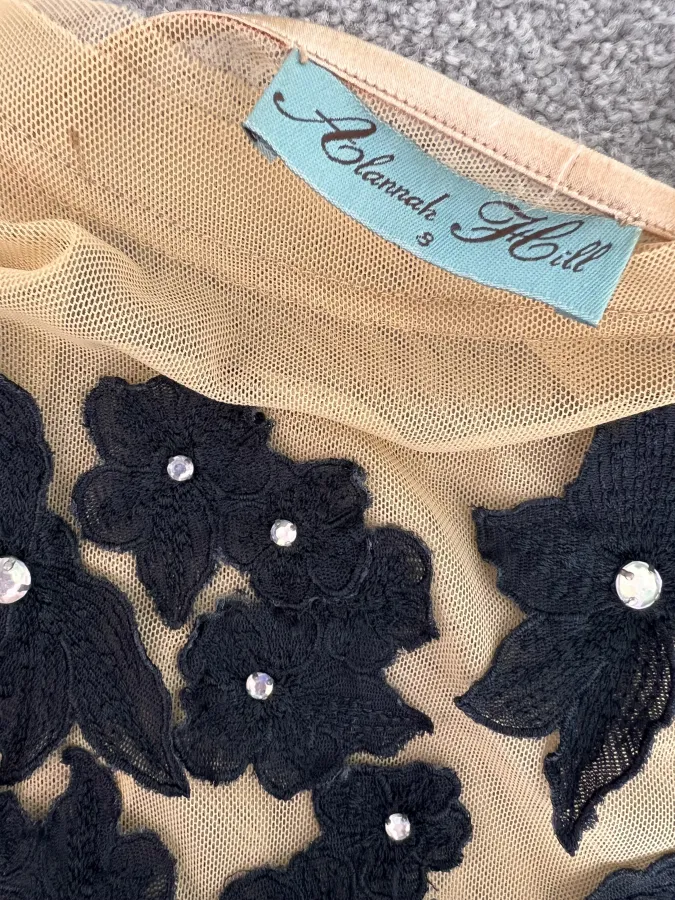 Vintage Alana’s Hill singlet top - Photo 2 of 3