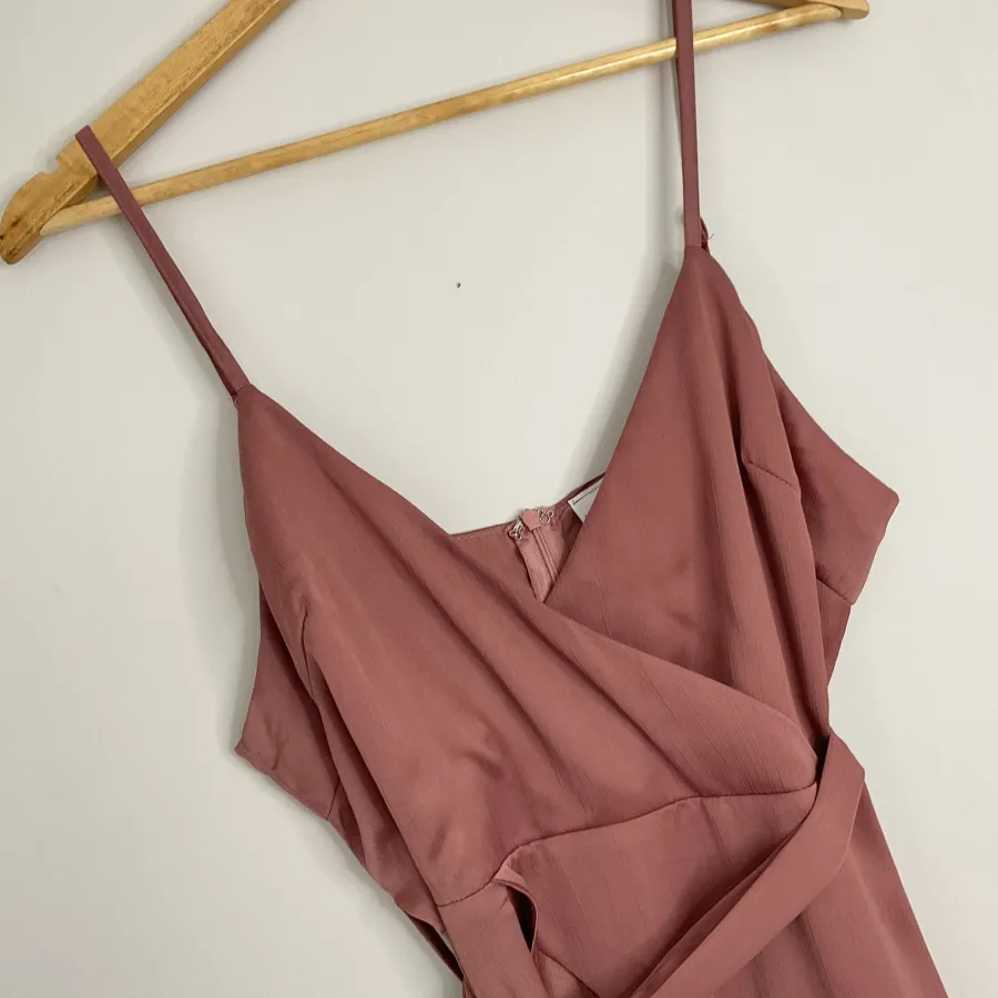 Princess Polly Woman's Size 14 Dusky Pink Tie Waist Ruffle Hem Mini Dress - Photo 4 of 8