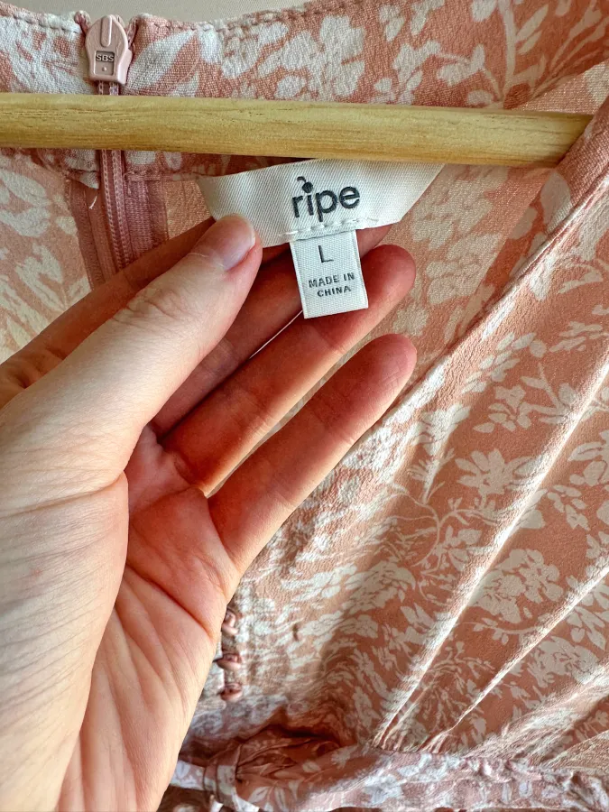 Four Ripe Summer Dresses Bundle (Size M/L) - Photo 4 of 10