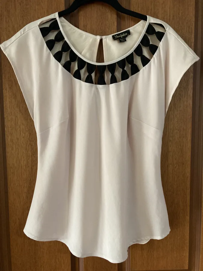 Bluejuice pale pink top with black bow neck detail. Size 10 - Photo 1 of 5