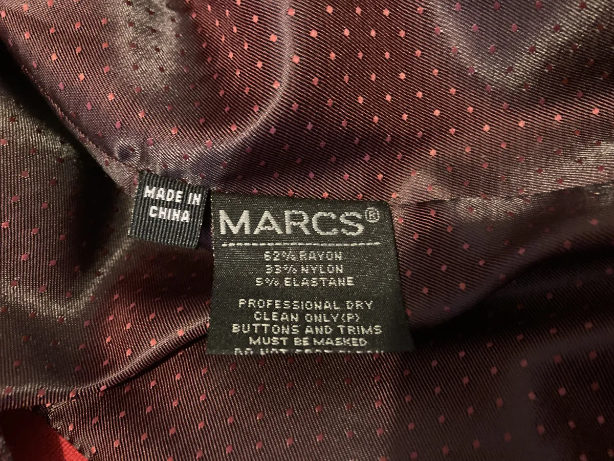 MARC'S red double-breasted rayon crop jacket with front flaps and 3/4 length sleeves. Size 12. - Photo 5 of 5