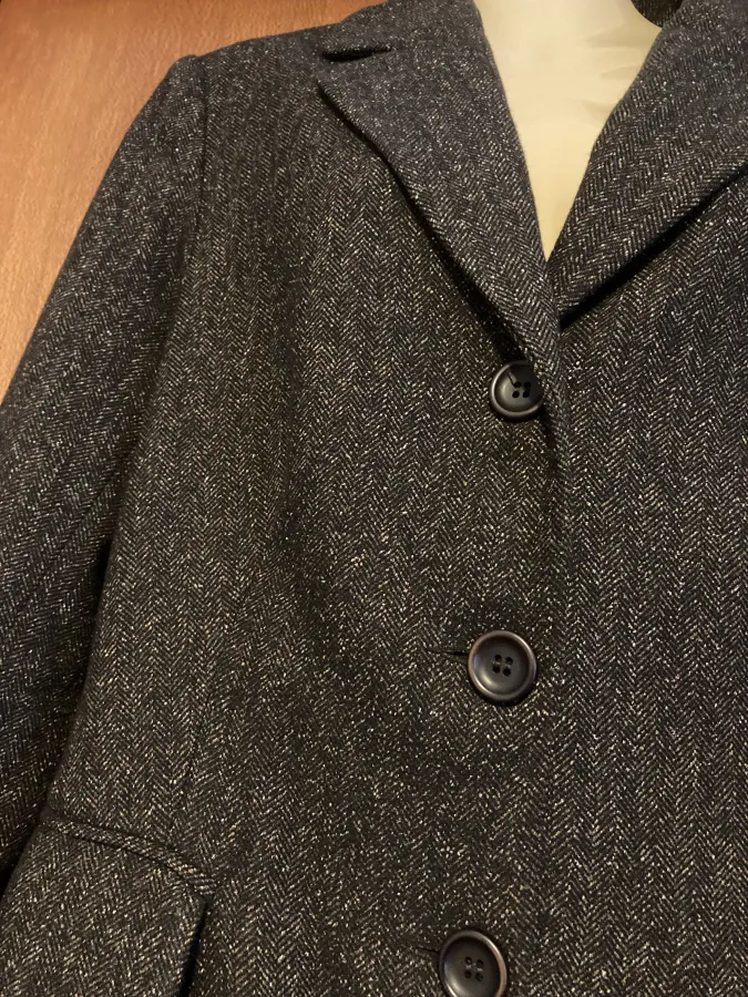 Vintage 1980’s Trent Nathan brown wool mix tweed coat, jacket with front pockets size 12. Australian designed and made. - Photo 2 of 7