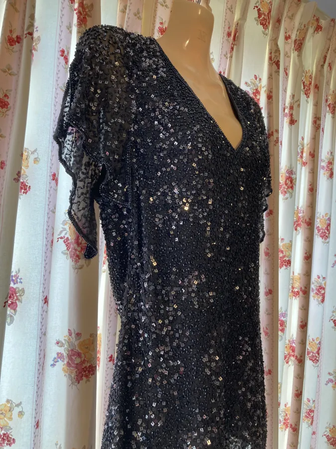 Laura K vintage sparkling grey silk heavily beaded top. Size 12. - Photo 3 of 9