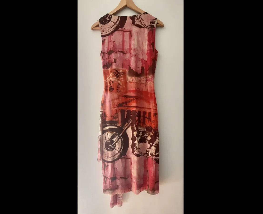 Contemporary red mesh dress - “Vertice” made in New Zealand - Photo 5 of 5