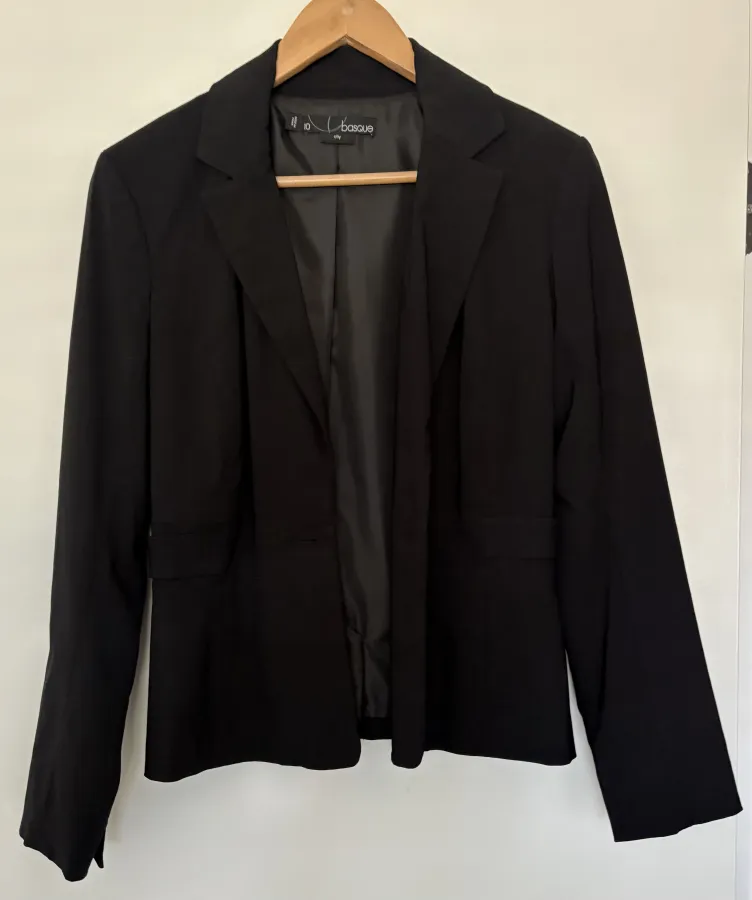 Basque blazer - Photo 1 of 3