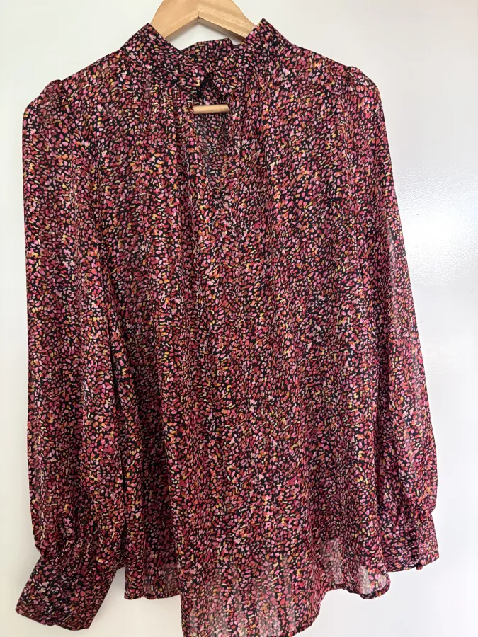 H&M blouse - Photo 2 of 5