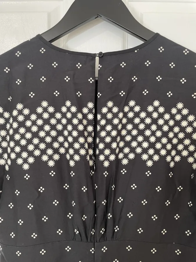 Country Road: Black and White Midi Dress - Photo 9 of 12