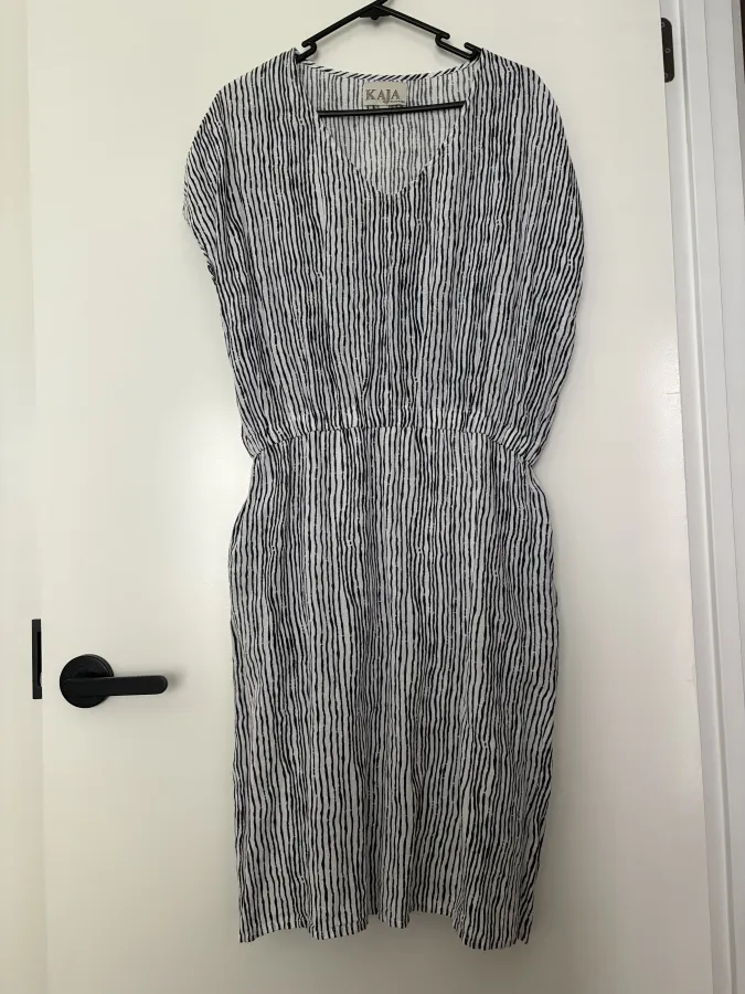 Striped linen dress - Photo 1 of 4