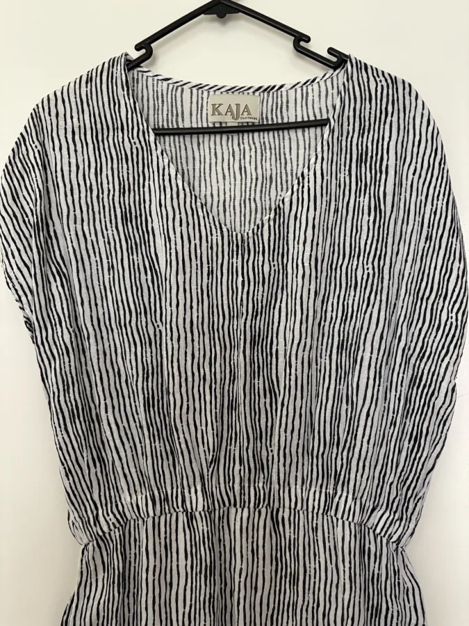 Striped linen dress - Photo 2 of 4