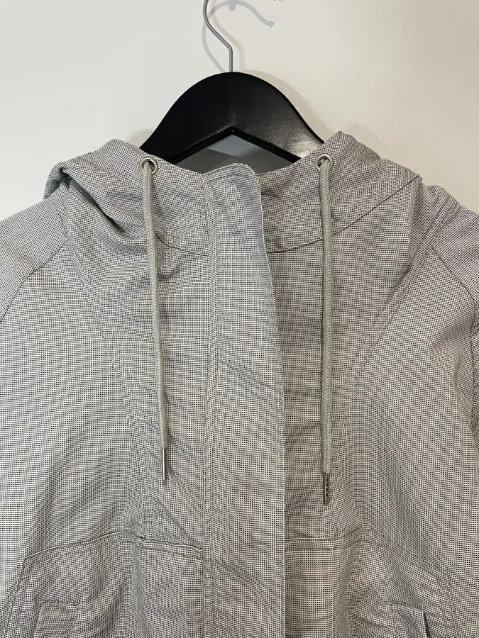 Lee Mathews: Lightweight Hooded Jacket - Photo 2 of 9