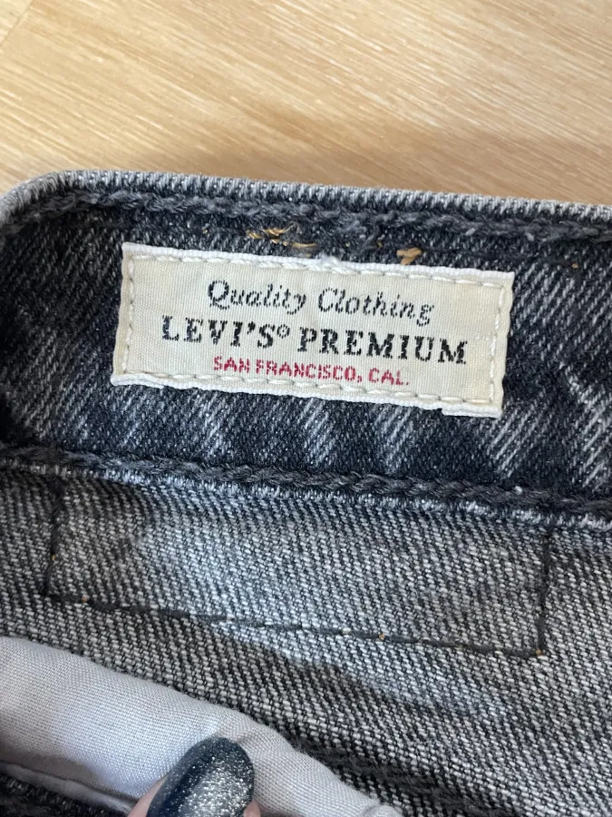 Levis: Grey Ribcage Straight Ankle Jeans - Photo 4 of 7