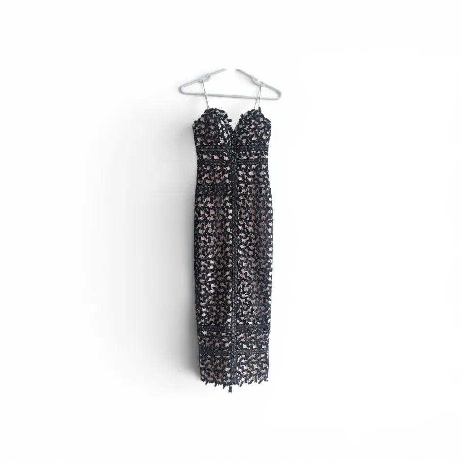Bariano Formal Evening Gown Maxi Dress Size 6 – Black Floral Embellished Lace Cream Lined Spaghetti Strap Back Split Hem Dress - Photo 1 of 5