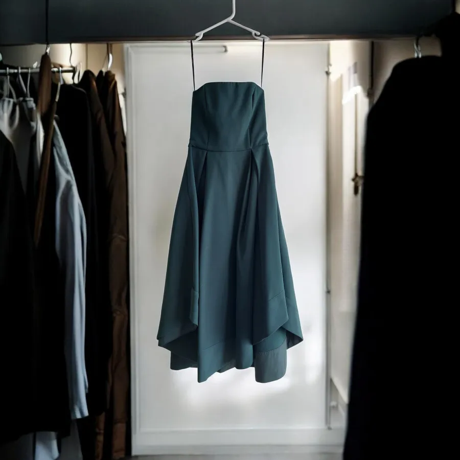 Pilgrim Felly Dress Size 8 – Green Strapless Boned Bodice A-Line Midi Dress - Photo 1 of 9