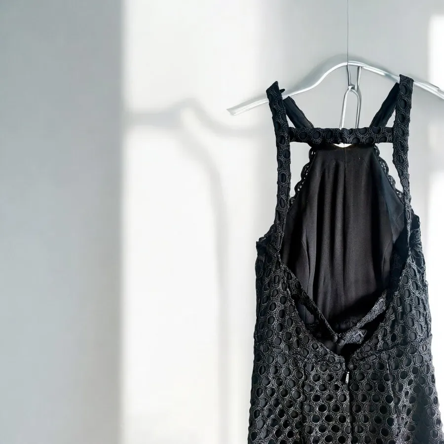 Bariano Black Lace Evening Gown Size 6 – Halter Neck Criss-Cross Back Maxi Back Split Hem Occasion Dress - Photo 7 of 10