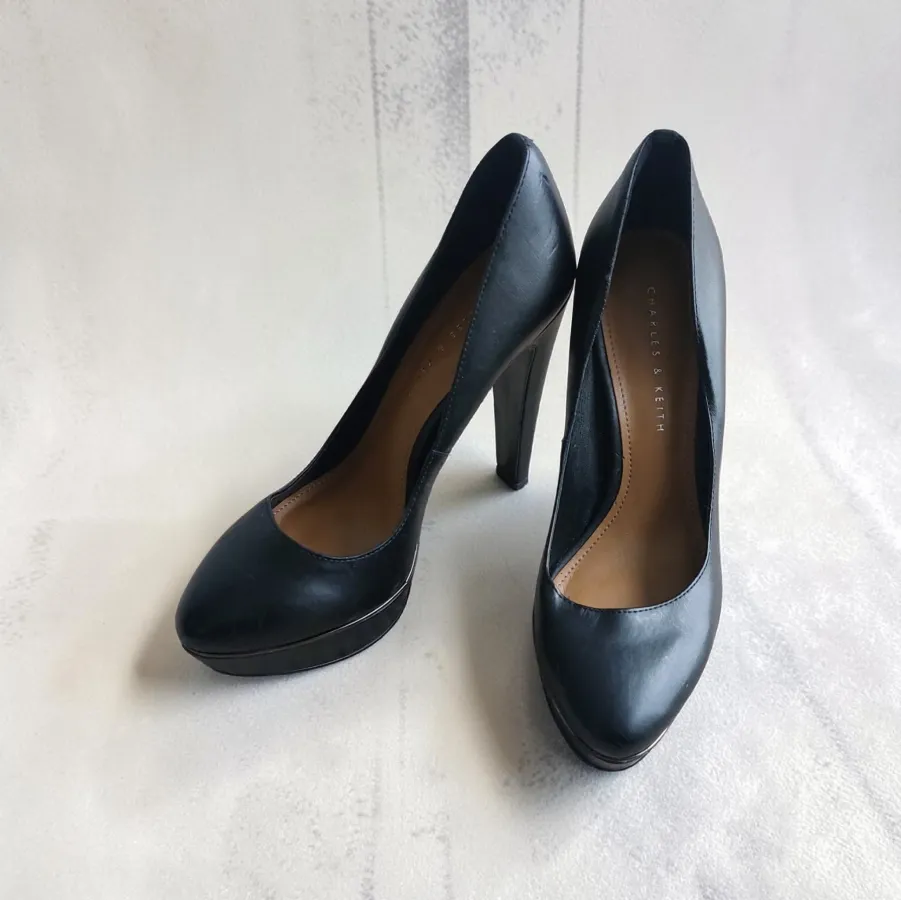 Charles & Keith High-Heeled Pumps Black Size 36 AU 5 - Photo 2 of 5