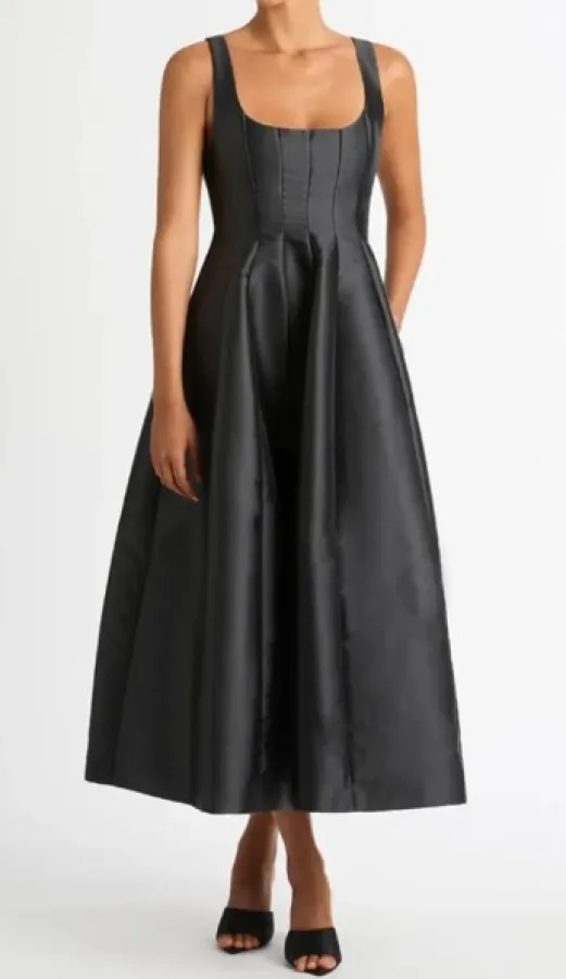 Sheike Karolina Midi Dress Black Size AU8, Original Price AU 249 - Photo 5 of 10