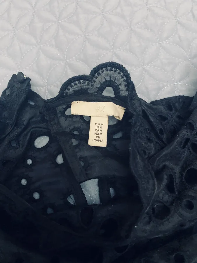 H&M Broderie Anglaise Black   Dress - Photo 6 of 6