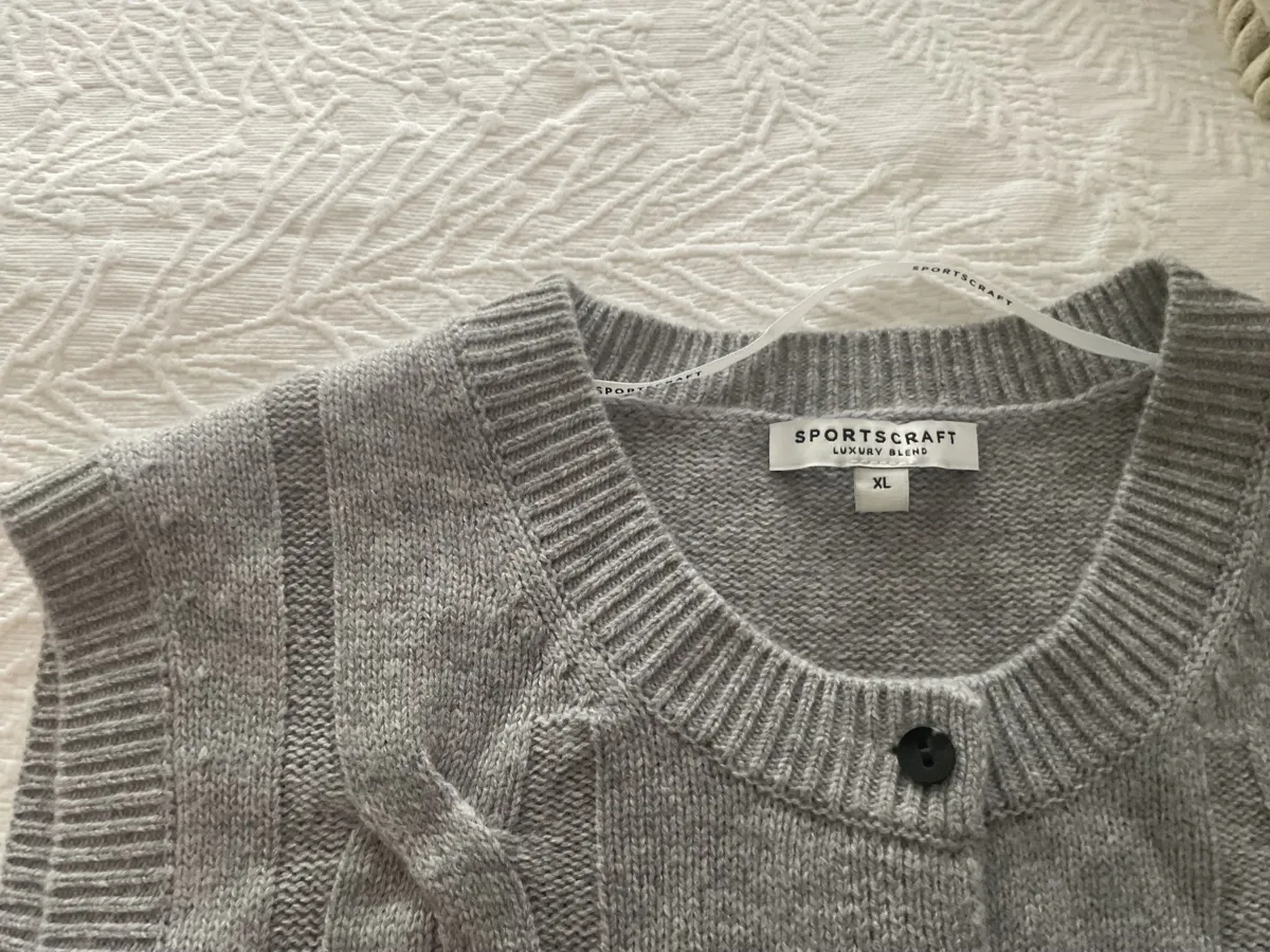 Women’s Sportscraft pale grey vest - Photo 2 of 3