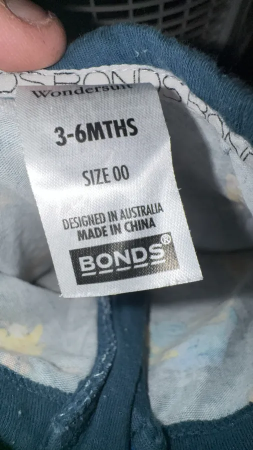 Bonds wondersuit&grey hooded jack sz 000 - Photo 2 of 5