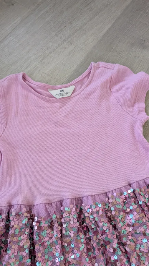 Girls party dress. Sparkly sequins. Size 7-8 - Photo 2 of 3