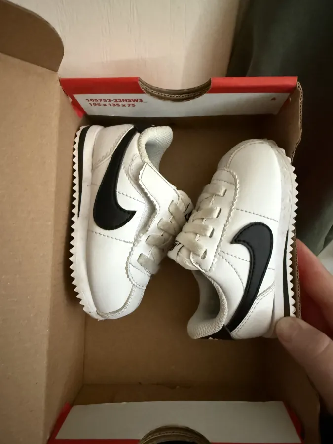 Nike cortex shoes size 4c - Photo 5 of 5