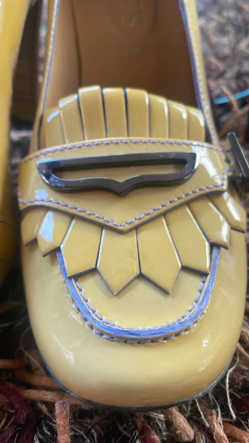 LADIES TOD’S SHOES SIZE 37.5 - Photo 7 of 9