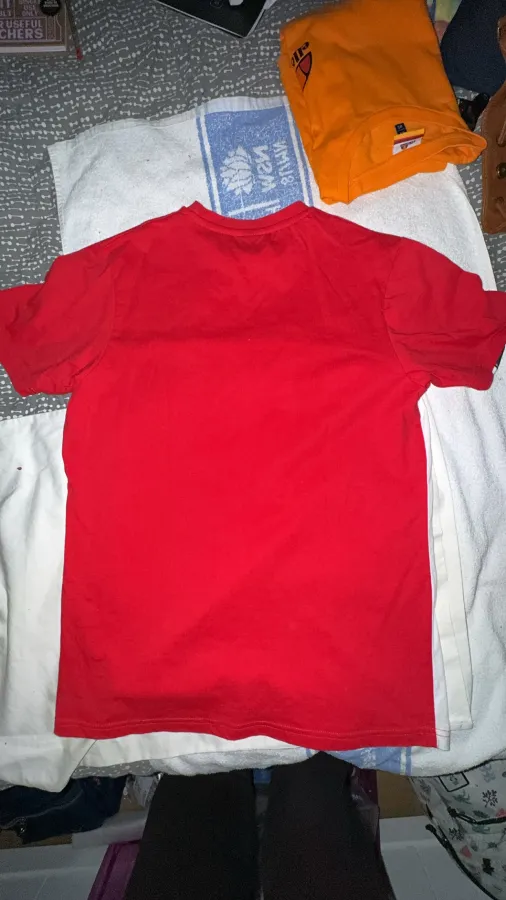 ellesse Tshirt sz medium - Photo 2 of 5