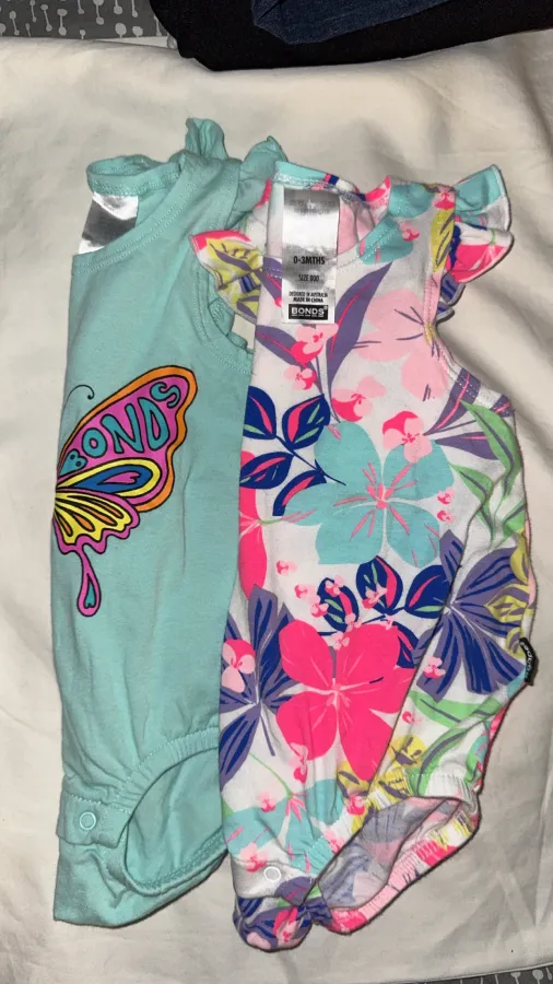 Bonds Bubble Onesies x 2 0-3mth baby girl - Photo 9 of 9